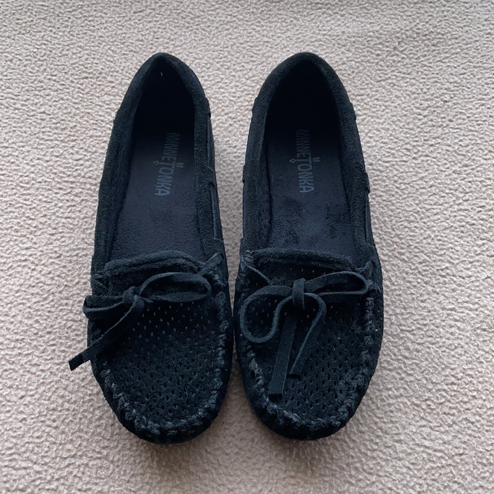 Minnetonka Perforated Suede Loafer Moccasins